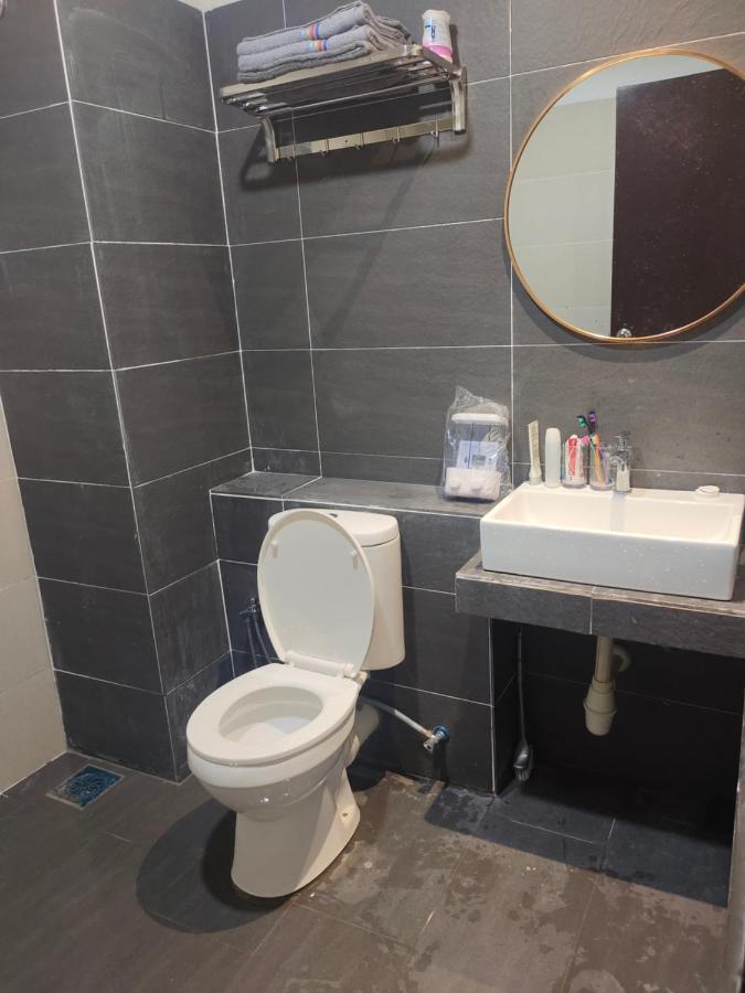 Alish Studio Apartment With Pool, Netflix, Wifi กัวมูสัง ภายนอก รูปภาพ